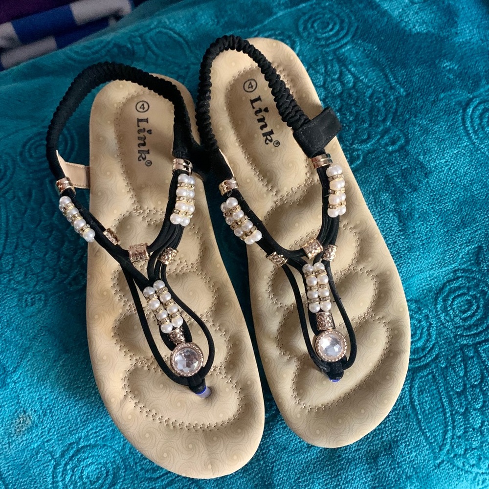 Girl’s Bohemian Style Flat Rhinestone Sandals Sz 4